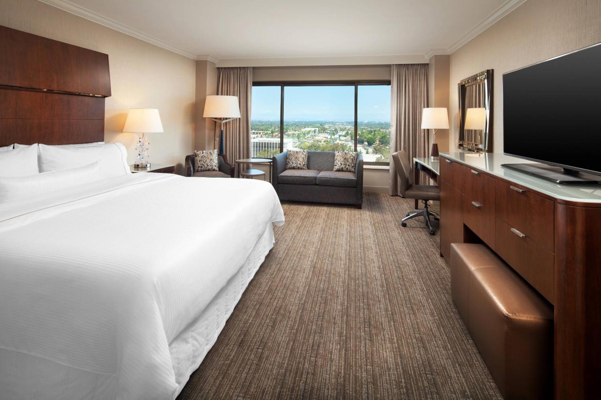 The Westin South Coast Plaza, Hotel 4*