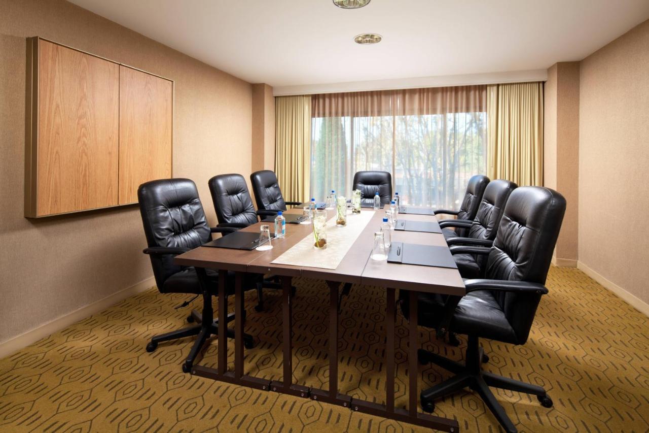 The Westin South Coast Plaza, 4*