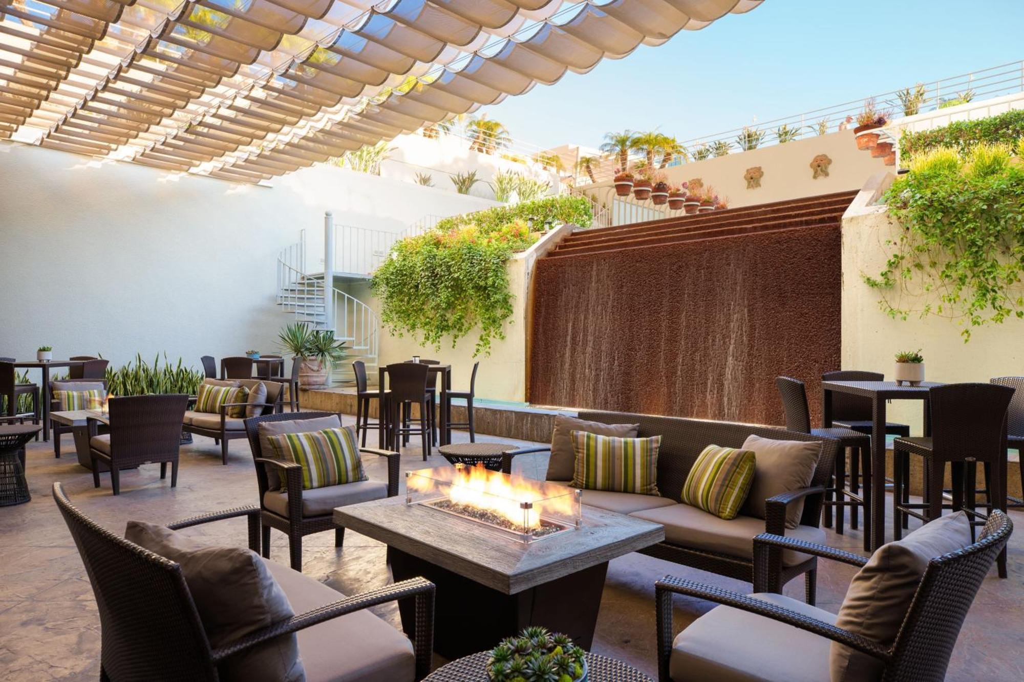 The Westin South Coast Plaza, Hotel 4*