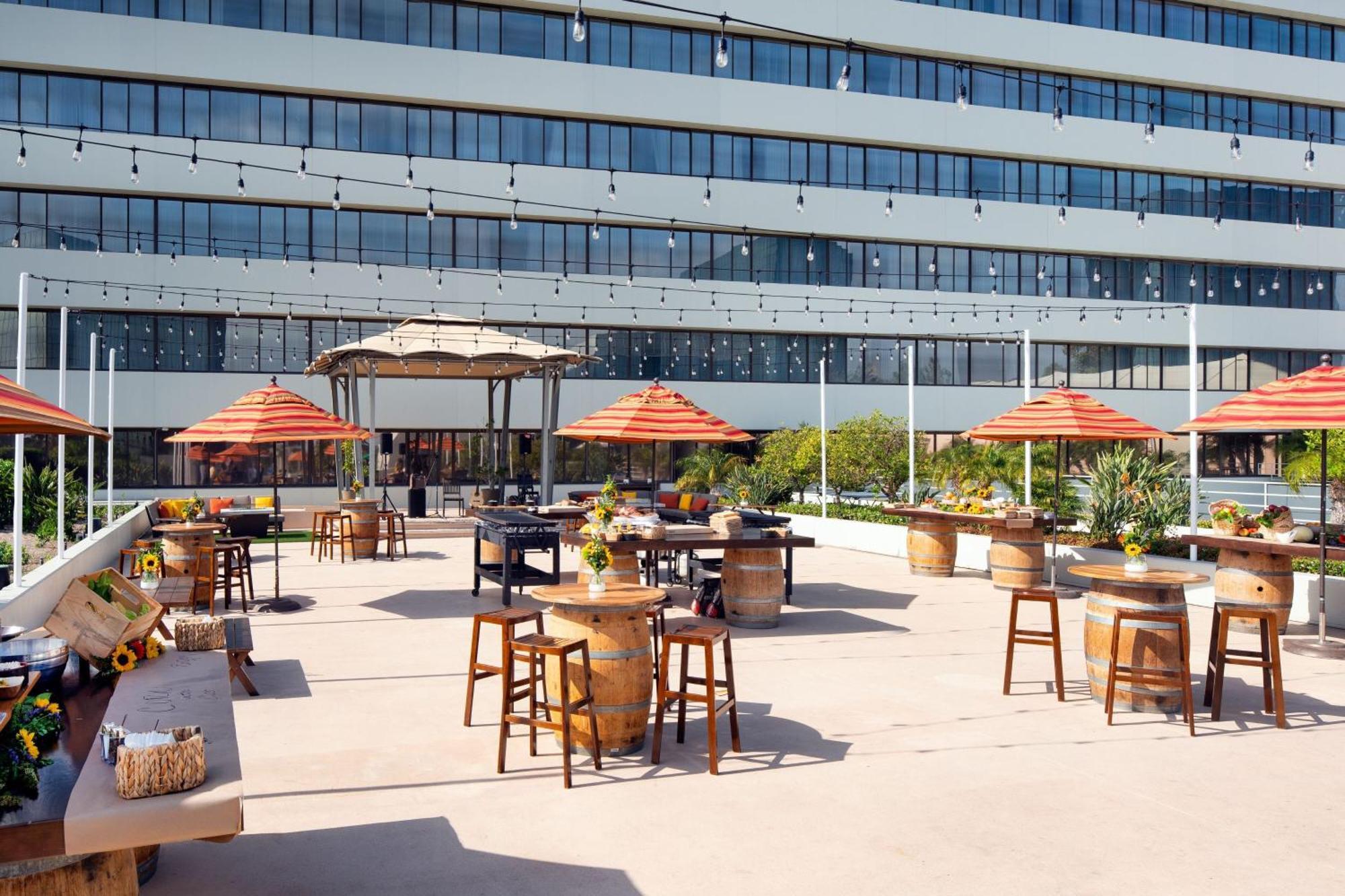 The Westin South Coast Plaza, Hotel